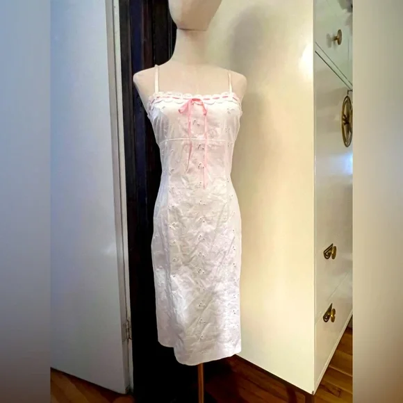 Betsey Johnson, vintage, zipper eyelet white pink dress. never worn mint. small. - Picture 2 of 14